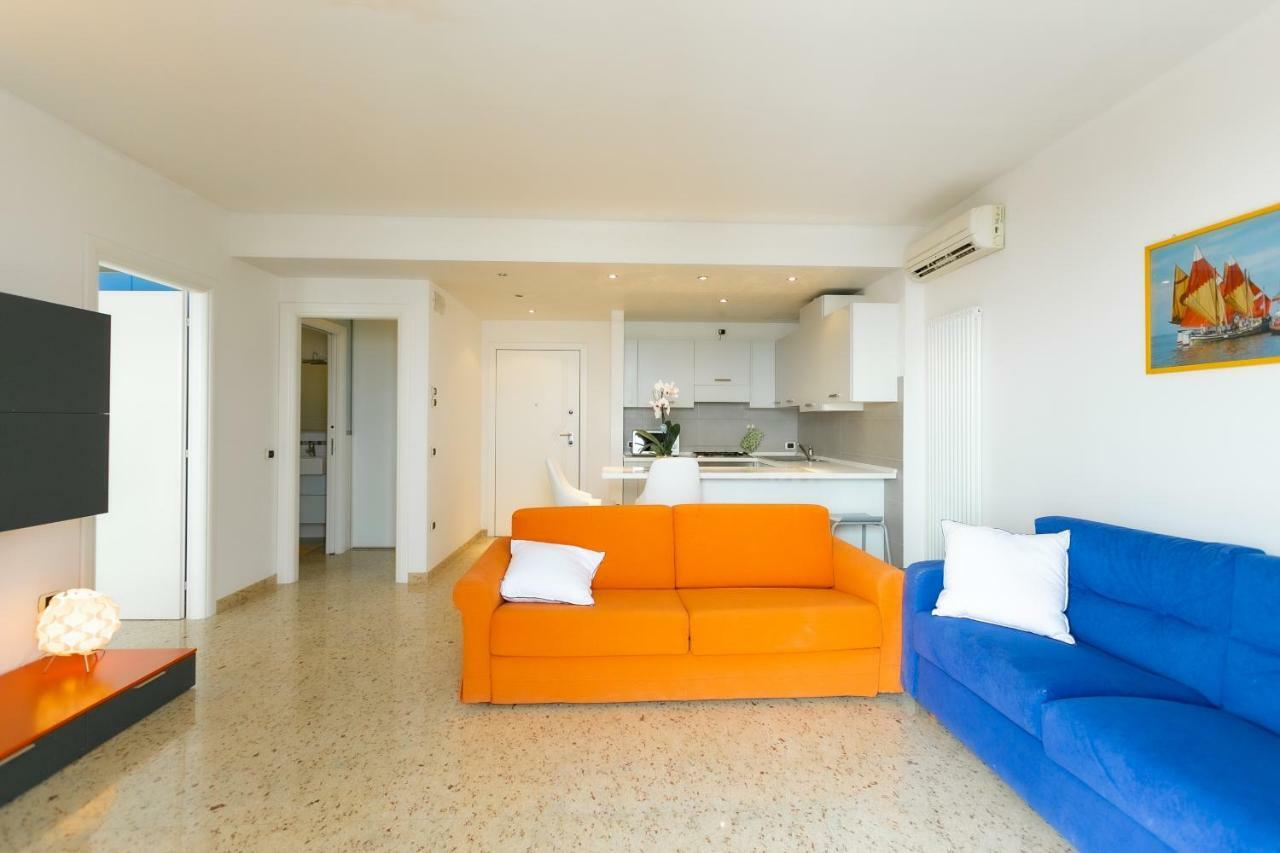 Le Murrine Frontemare Apartment Seaview Сотомарина Екстериор снимка